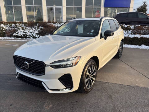 2025 Volvo XC60 B5 Plus Dark Theme