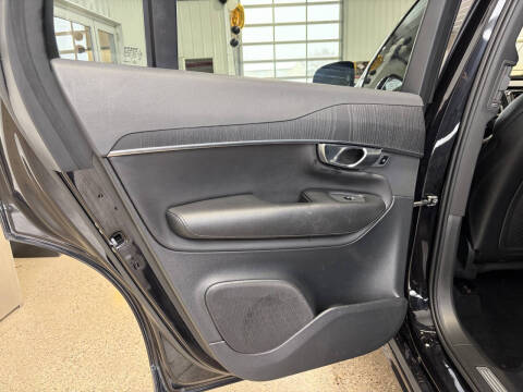 2020 Volvo XC90 T5 Momentum