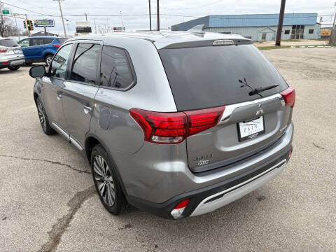 2019 Mitsubishi Outlander ES