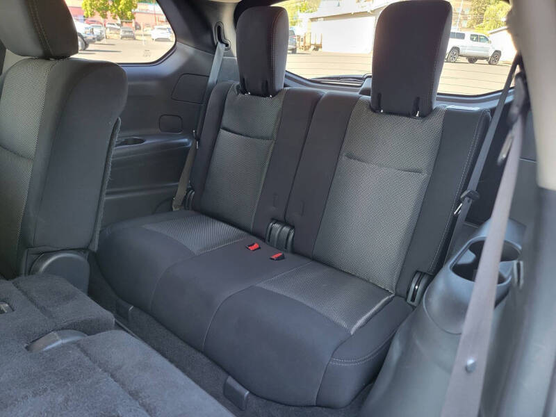 2017 Nissan Pathfinder SV