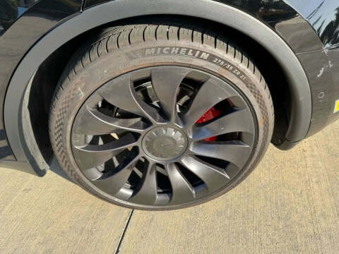 2023 Tesla Model Y Performance