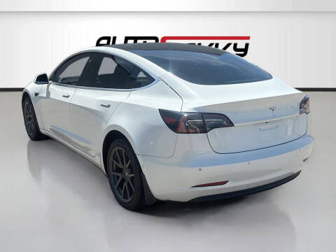 2019 Tesla Model 3 Standard Range Plus