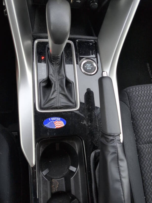 2024 Mitsubishi Eclipse Cross ES