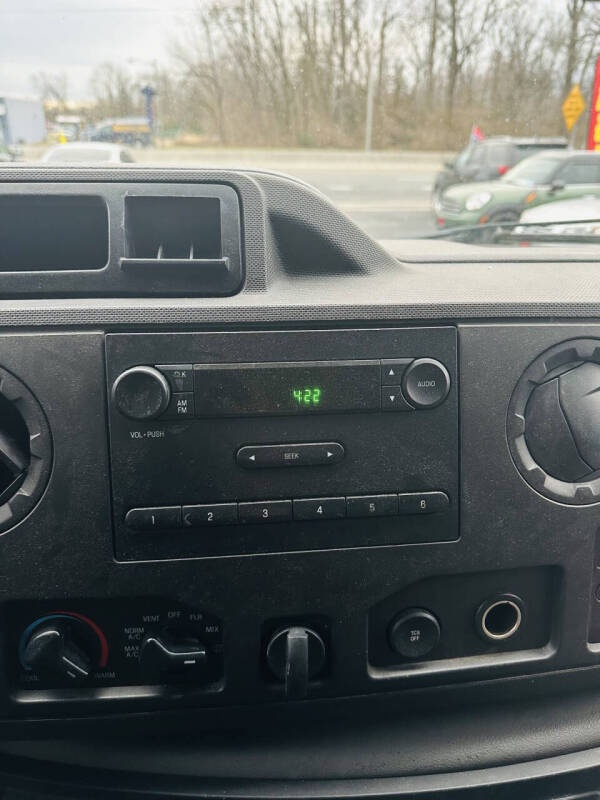 2013 Ford E-Series E-250