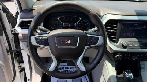 2017 GMC Acadia SLT-1