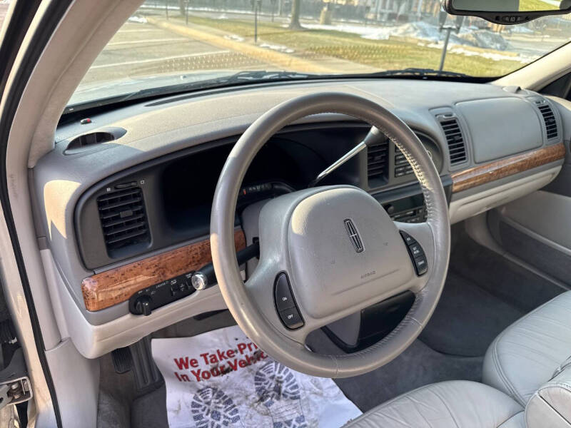 2000 Lincoln Continental