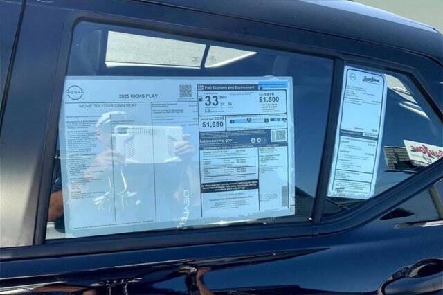 2025 Nissan Kicks Play S