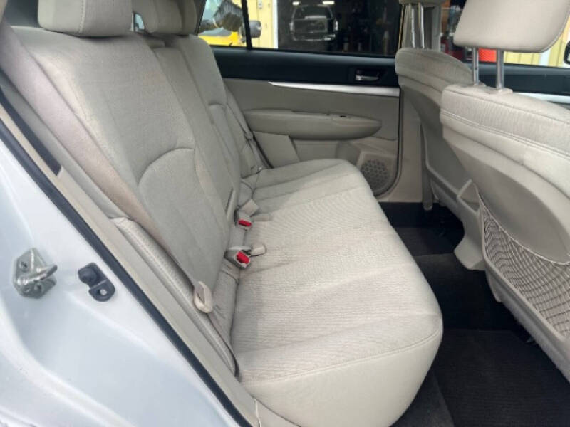 2011 Subaru Outback 2.5i