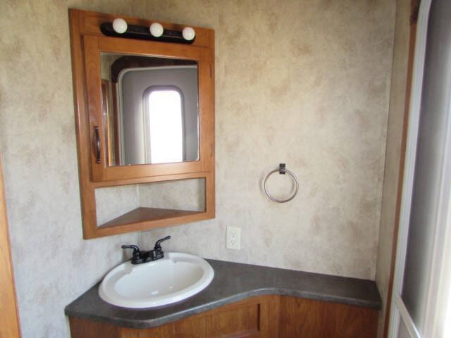 2011 Keystone RV MONTANA MO