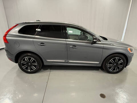 2017 Volvo XC60 T5 Dynamic