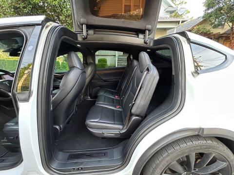 2020 Tesla Model X Long Range