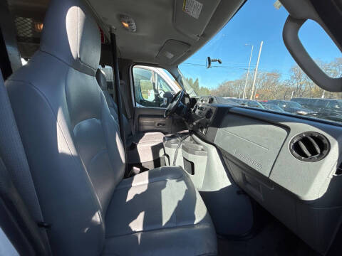 2012 Ford E-Series E-350 SD