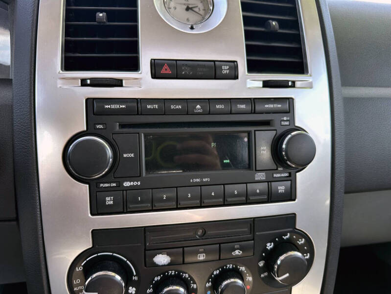 2005 Chrysler 300 C