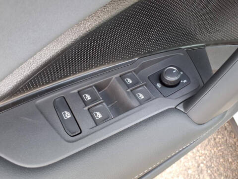 2025 Volkswagen Tiguan SE 4Motion