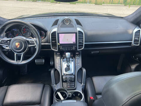 2017 Porsche Cayenne Turbo