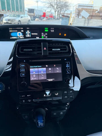 2019 Toyota Prius L Eco