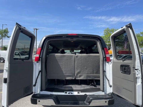 2026 Chevrolet Express LT 3500