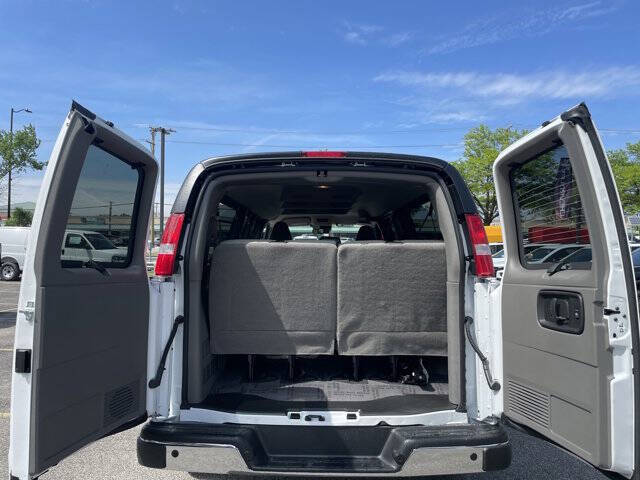2026 Chevrolet Express LT 3500