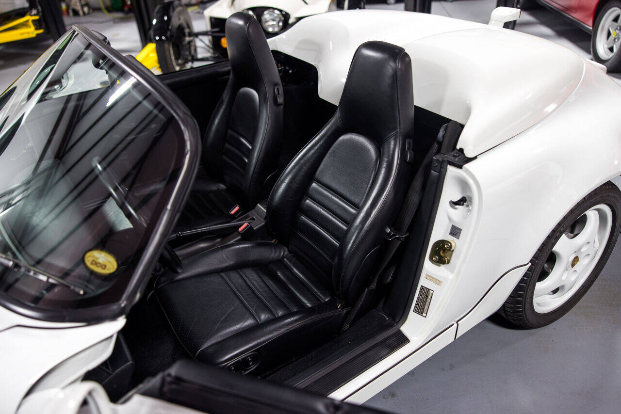 1994 Porsche 911 21