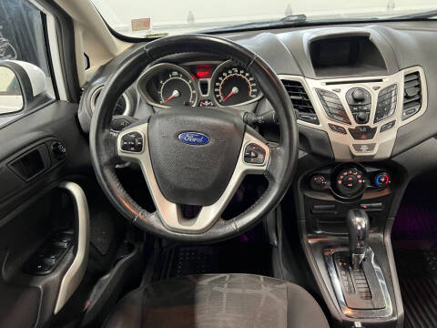 2011 Ford Fiesta SEL