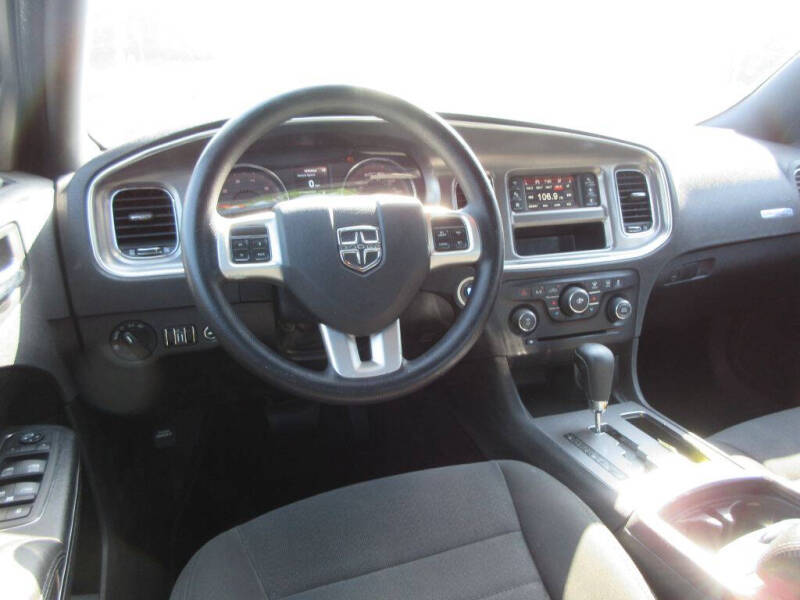 2013 Dodge Charger SE