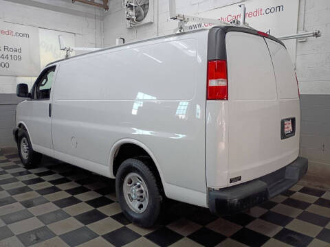 2017 Chevrolet Express 2500