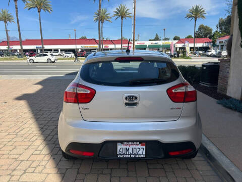 2012 Kia Rio 5-Door EX