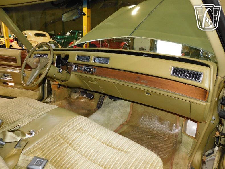 1975 Cadillac DeVille