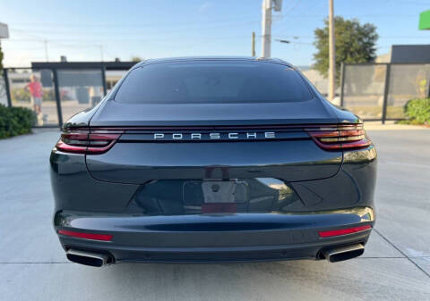 2019 Porsche Panamera