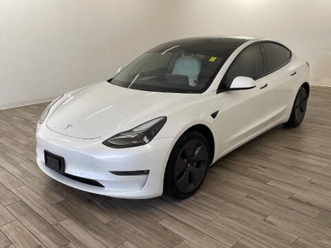 2022 Tesla Model 3 for sale at TRAVERS GMT AUTO SALES - Autos para ti in Florissant MO