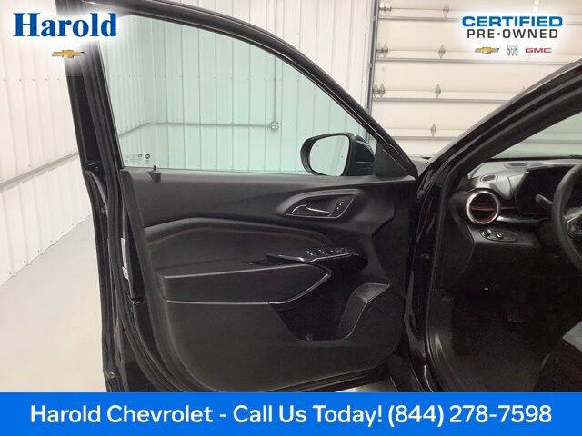 2025 Chevrolet Trax RS