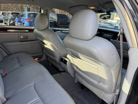 2004 Lincoln Town Car Ultimate