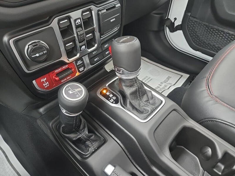 2026 Jeep Gladiator Shadow Ops