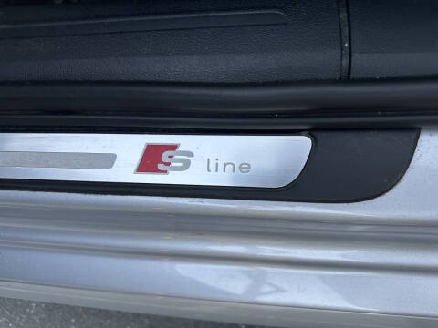 2015 Audi A4 2.0T quattro Premium Plus