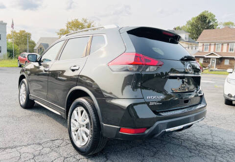 2017 Nissan Rogue SV