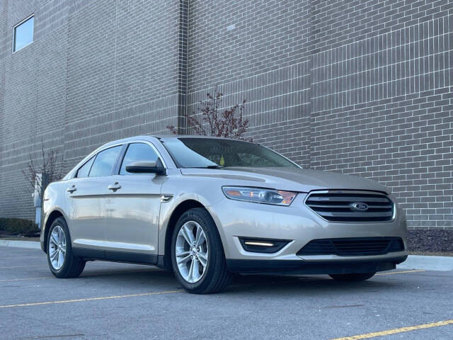 2018 Ford Taurus for sale at Phoenix Motor Co in Romulus, MI