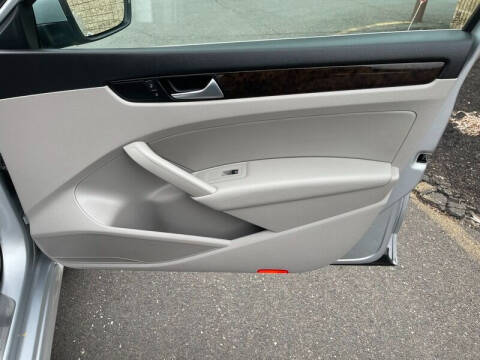 2014 Volkswagen Passat 2.0L TDI SEL Premium