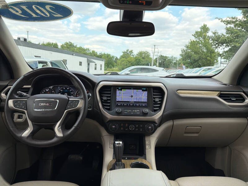 2019 GMC Acadia Denali