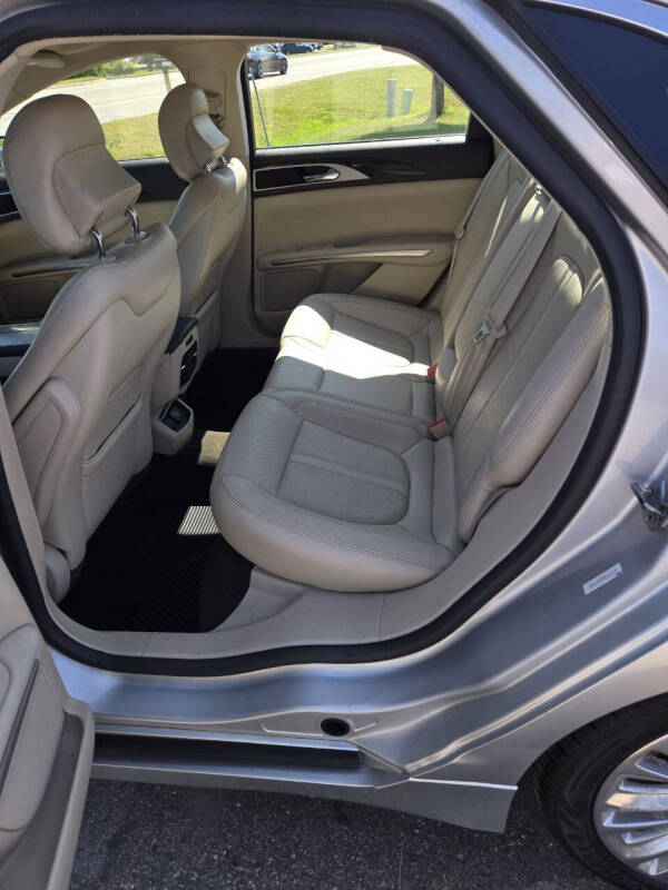 2016 Lincoln MKZ