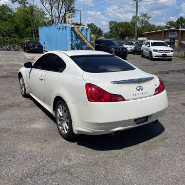 2011 Infiniti G37 Coupe x