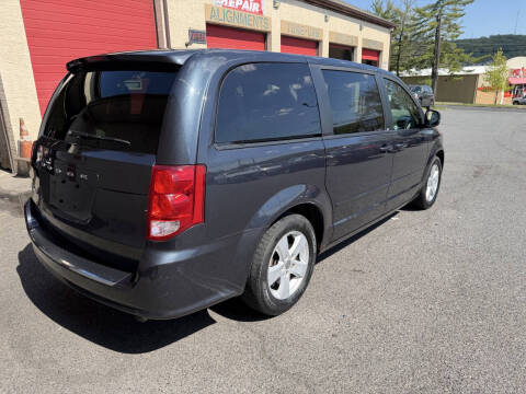 2013 Dodge Grand Caravan SE