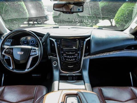 2016 Cadillac Escalade ESV Luxury Collection