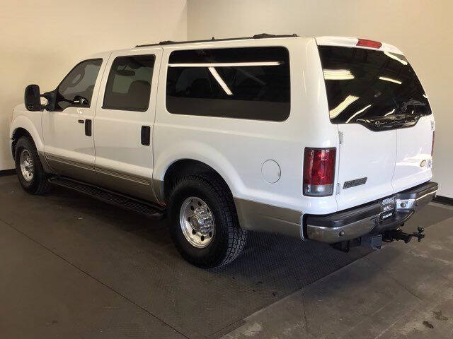 2003 Ford Excursion XLT