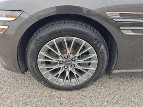 2023 Genesis G80