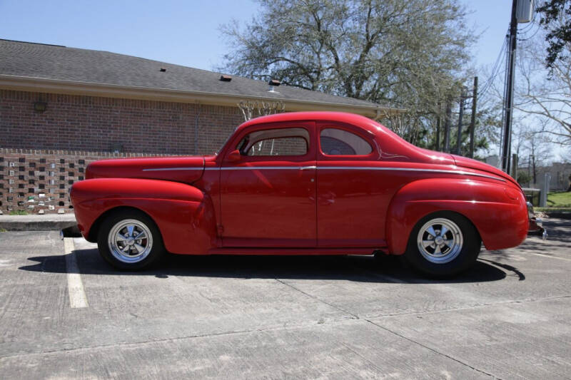 1941 Ford Deluxe