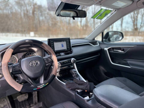 2021 Toyota RAV4 Hybrid LE