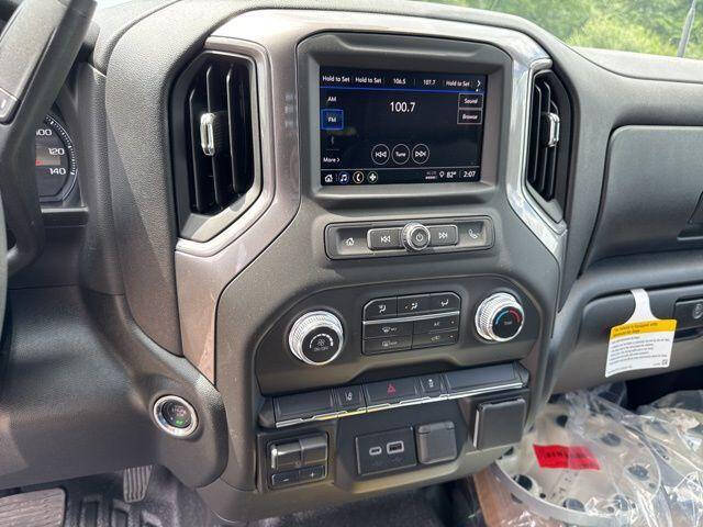 2025 GMC Sierra 3500HD CC Pro