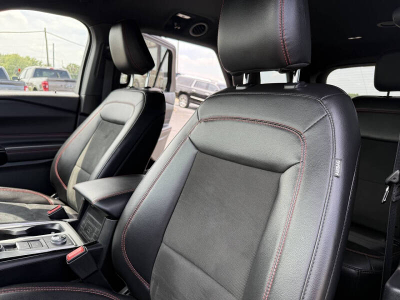 2022 Ford Explorer ST-Line