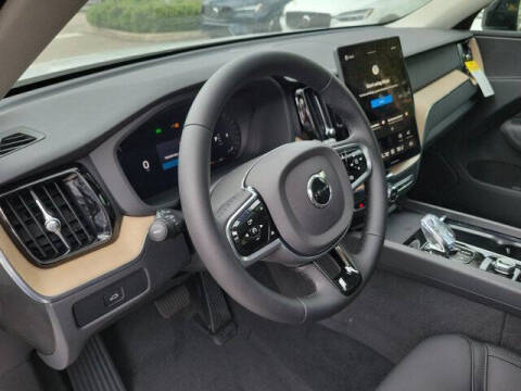 2026 Volvo XC60 B5 Core