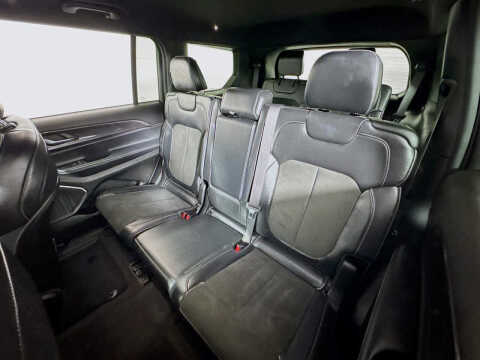 2022 Jeep Grand Cherokee L Altitude